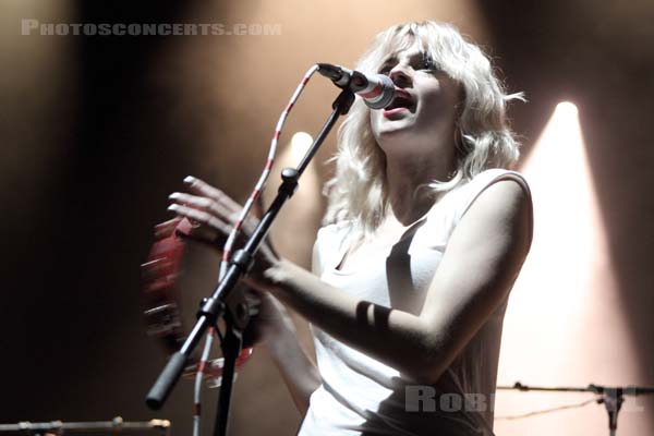 HOLLYSIZ - 2013-11-06 - PARIS - Olympia - 